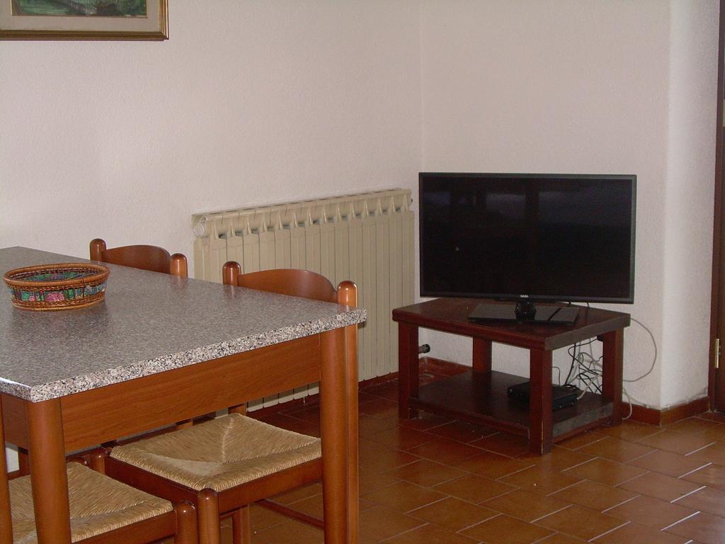 Casa Mary Διαμέρισμα Brenzone sul Garda Δωμάτιο φωτογραφία