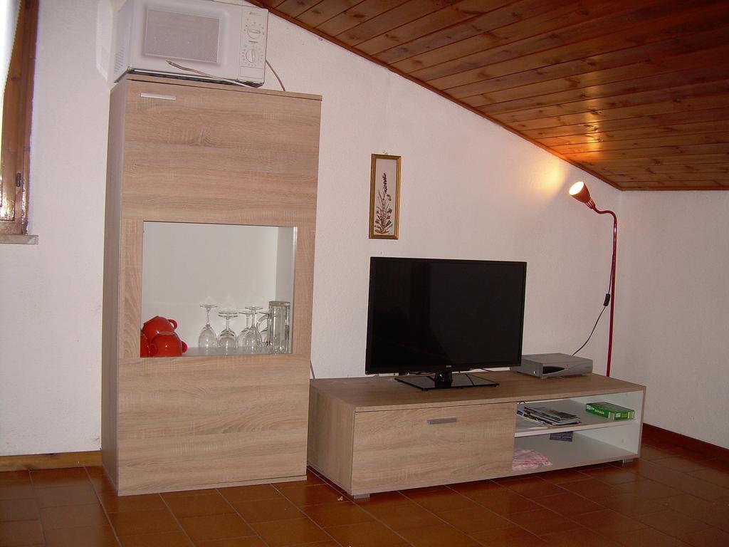 Casa Mary Διαμέρισμα Brenzone sul Garda Δωμάτιο φωτογραφία